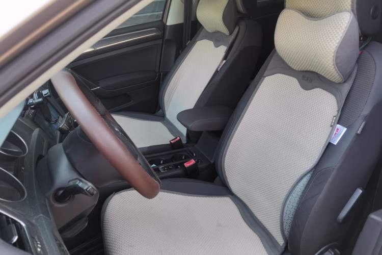 Used Volkswagen Golf 2015 1.6L Automatic Comfort Model Left Front Seat