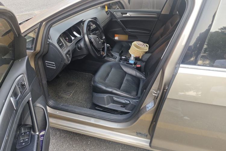 Used Volkswagen Golf 2015 1.4TSI Automatic Comfort Model Left Front Seat
