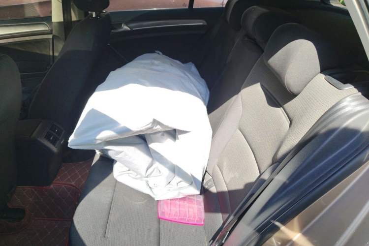 Used Volkswagen Golf 2015 1.4TSI Automatic Comfort Model Left Rear Seat