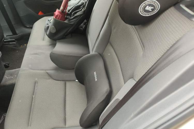 Used Volkswagen Golf 2015 1.4TSI Automatic Comfort Model Left Rear Seat
