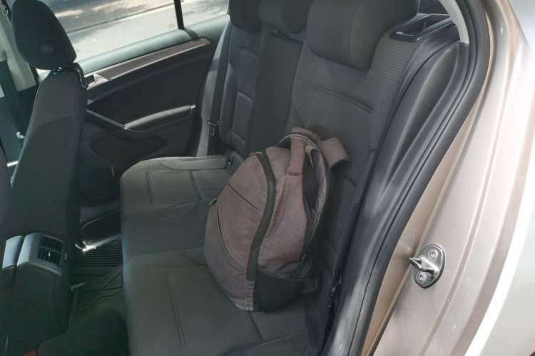 Used Volkswagen Golf 2015 1.6L Automatic Fashion Model Left Rear Seat