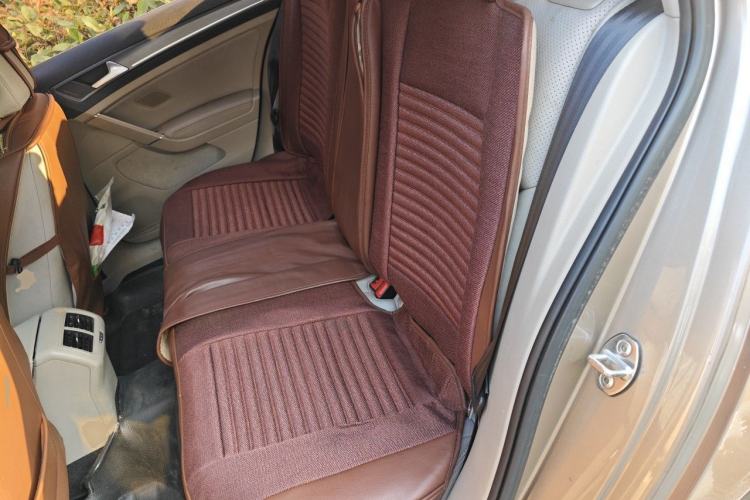 Used Volkswagen Golf 2015 1.4TSI Automatic Comfort Model Left Rear Seat