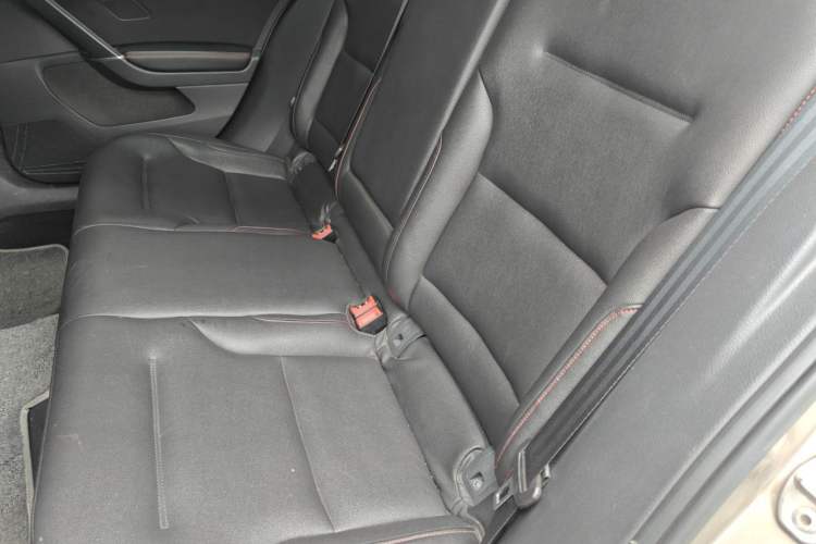 Used Volkswagen Golf 2015 1.2TSI Automatic Comfort Model Left Rear Seat