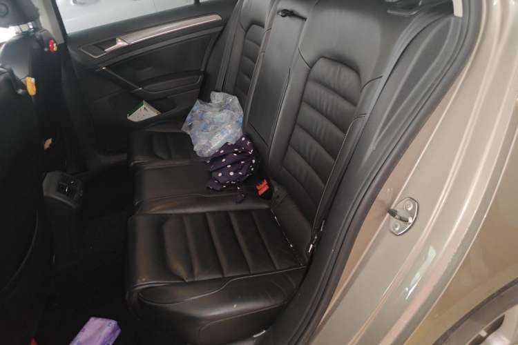 Used Volkswagen Golf 2015 1.4TSI Automatic Luxury Model Left Rear Seat