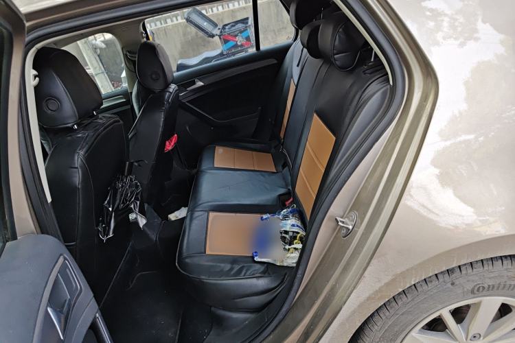 Used Volkswagen Golf 2015 1.6L Automatic Fashion Model Left Rear Seat