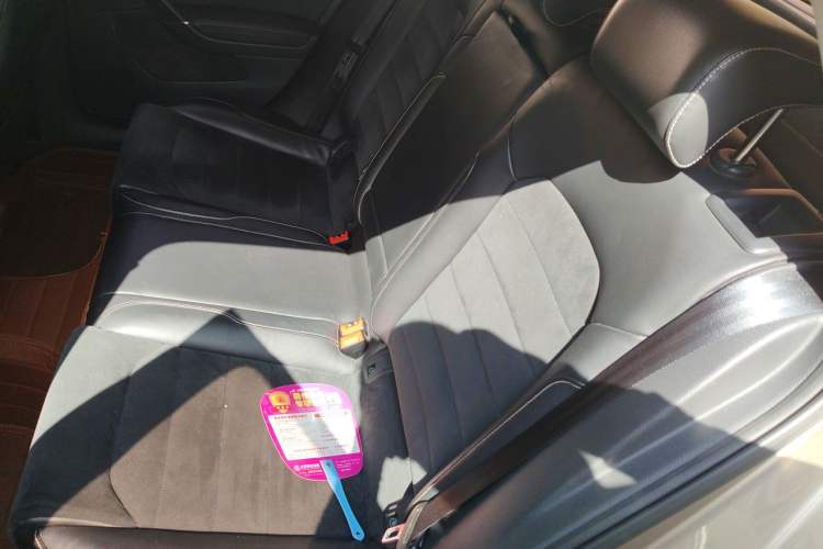 Used Volkswagen Golf 2015 1.4TSI Automatic Flagship Model Left Rear Seat