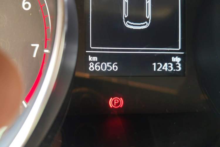 Used Volkswagen Golf 2015 1.4TSI Automatic Flagship Model Odometer Close Up