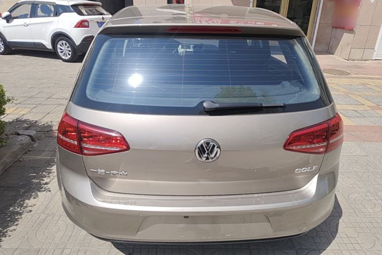 Used Volkswagen Golf 2015 1.6L Automatic Fashion Model Rear