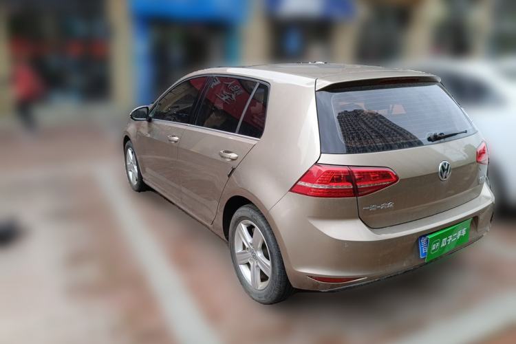 Used Volkswagen Golf 2015 1.6L Automatic Comfort Model Rear Left 45 Deg
