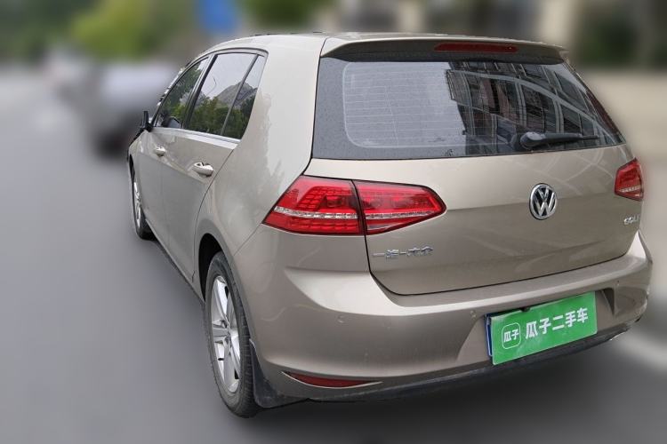 Used Volkswagen Golf 2015 1.6L Automatic Comfort Model Rear Left 45 Deg