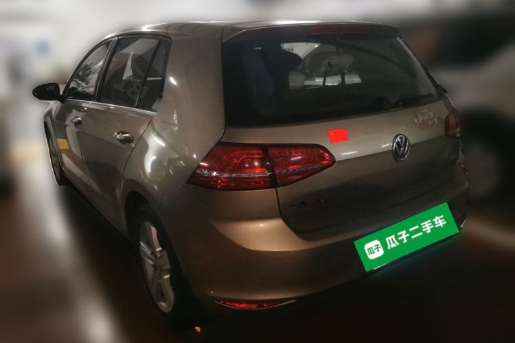 Used Volkswagen Golf 2015 1.6L Automatic Comfort Model Rear Left 45 Deg