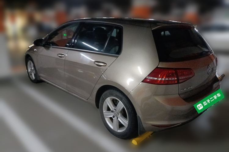 Used Volkswagen Golf 2015 1.2TSI Automatic Comfort Model Rear Left 45 Deg