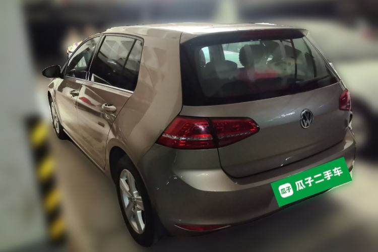 Used Volkswagen Golf 2015 1.6L Automatic Comfort Model Rear Left 45 Deg