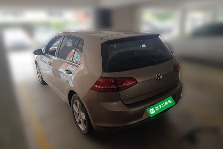 Used Volkswagen Golf 2015 1.4TSI Automatic Luxury Model Rear Left 45 Deg