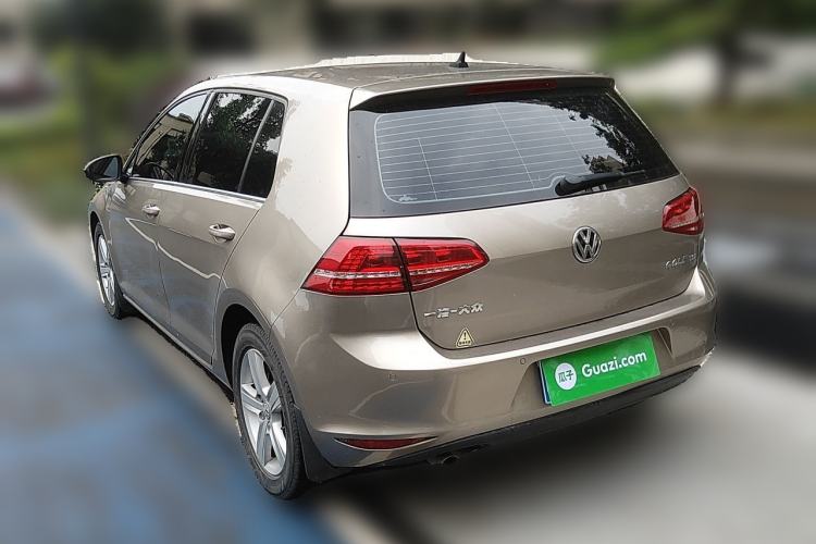 Used Volkswagen Golf 2015 1.4TSI Automatic Luxury Model Rear Left 45 Deg