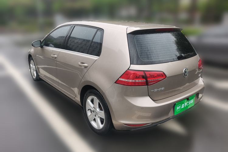 Used Volkswagen Golf 2015 1.6L Automatic Comfort Model Rear Left 45 Deg