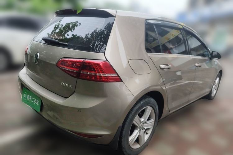 Used Volkswagen Golf 2015 1.6L Automatic Comfort Model Rear Right 45 Deg