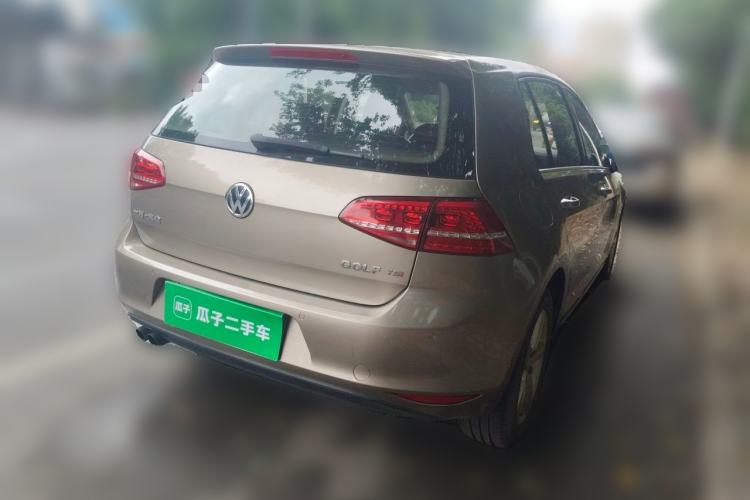 Used Volkswagen Golf 2015 1.4TSI Automatic Luxury Model Rear Right 45 Deg