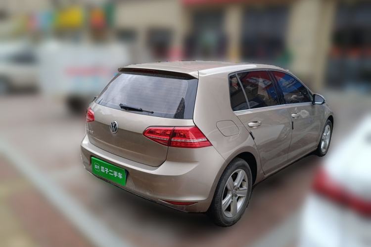 Used Volkswagen Golf 2015 1.6L Automatic Comfort Model Rear Right 45 Deg