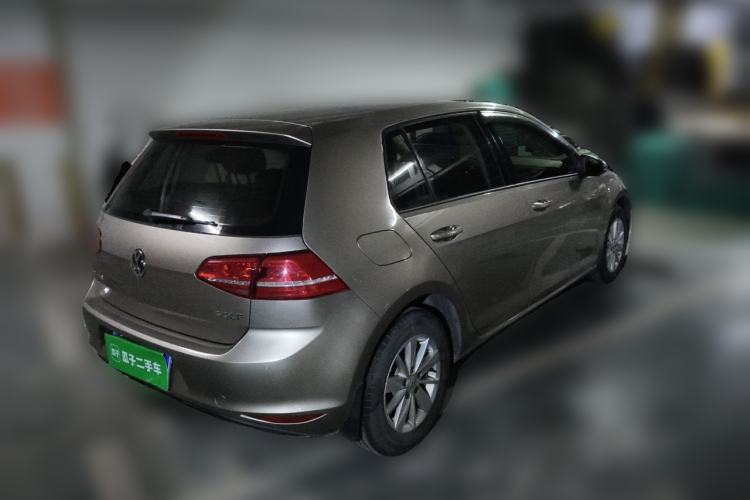 Used Volkswagen Golf 2015 1.6L Automatic Fashion Model Rear Right 45 Deg