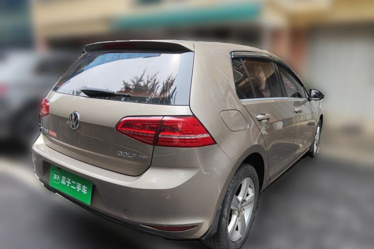Used Volkswagen Golf 2015 1.4TSI Automatic Comfort Model Rear Right 45 Deg