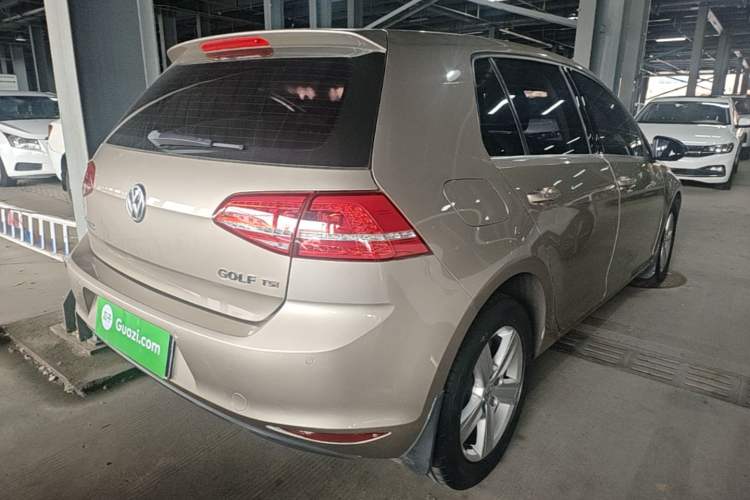 Used Volkswagen Golf 2015 1.4TSI Automatic Comfort Model Rear Right 45 Deg