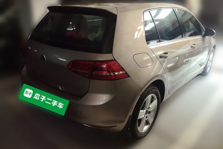 Used Volkswagen Golf 2015 1.6L Automatic Comfort Model Rear Right 45 Deg