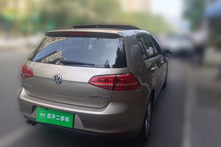 Used Volkswagen Golf 2015 1.4TSI Automatic Comfort Model Rear Right 45 Deg