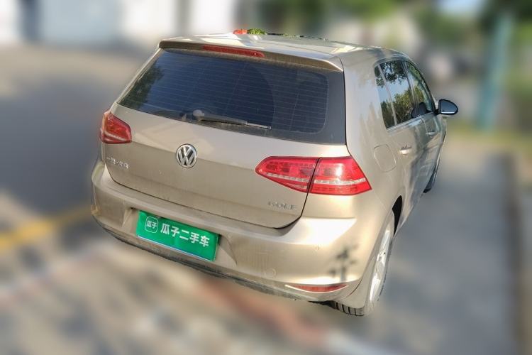 Used Volkswagen Golf 2015 1.6L Automatic Comfort Model Rear Right 45 Deg