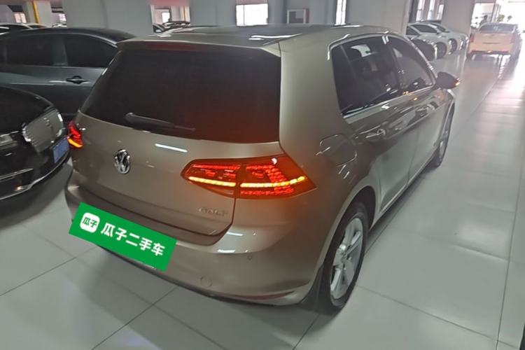 Used Volkswagen Golf 2015 1.6L Automatic Comfort Model Rear Right 45 Deg