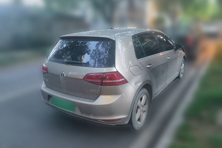 Used Volkswagen Golf 2015 1.6L Automatic Comfort Model Rear Right 45 Deg