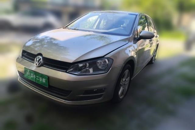 Ojetý Volkswagen Golf 2015 1.4TSI Automatic Comfort Model