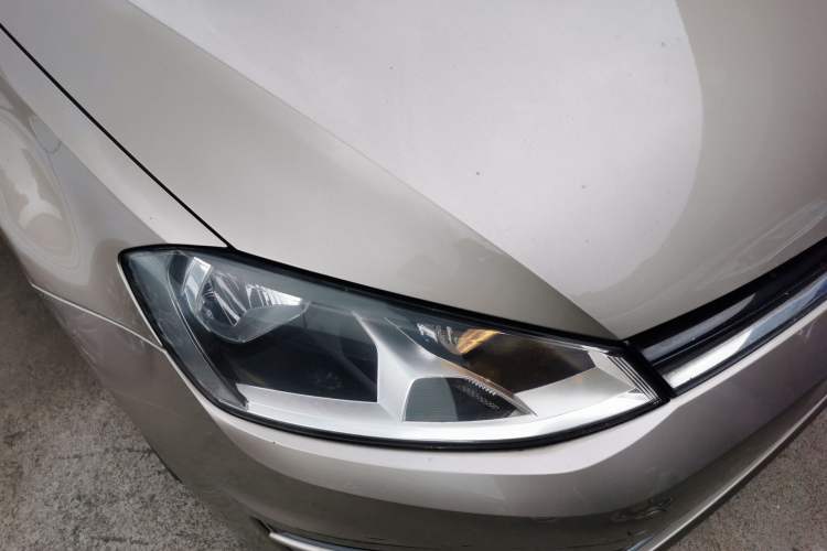 Used Volkswagen Golf 2015 1.4TSI Automatic Comfort Model Right Front Headlight