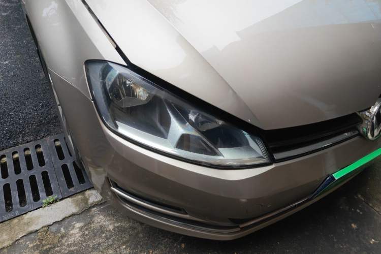Used Volkswagen Golf 2015 1.4TSI Automatic Comfort Model Right Front Headlight