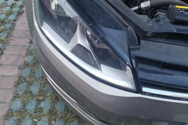 Used Volkswagen Golf 2015 1.4TSI Automatic Comfort Model Right Front Headlight
