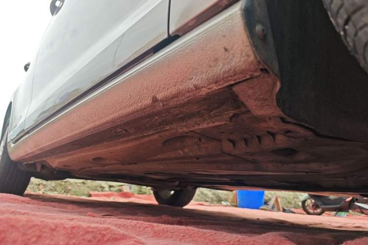 Used Volkswagen Golf 2015 1.4TSI Automatic Comfort Model Right Side Sill