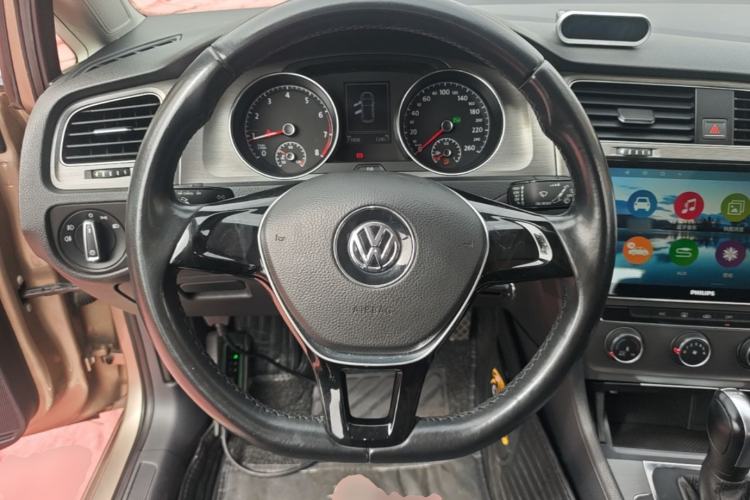 Used Volkswagen Golf 2015 1.4TSI Automatic Comfort Model Steering Wheel