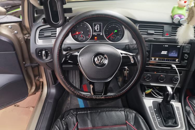 Used Volkswagen Golf 2015 1.4TSI Automatic Comfort Model Steering Wheel