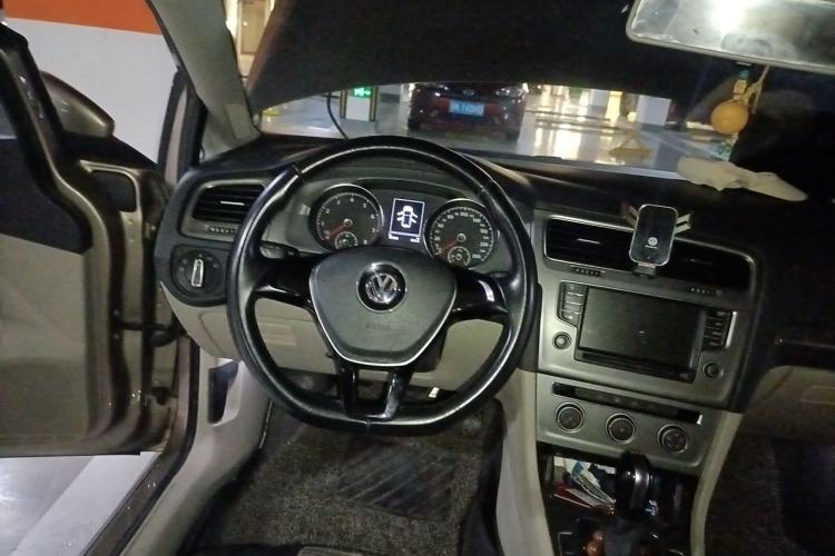 Used Volkswagen Golf 2015 1.2TSI Automatic Comfort Model Steering Wheel