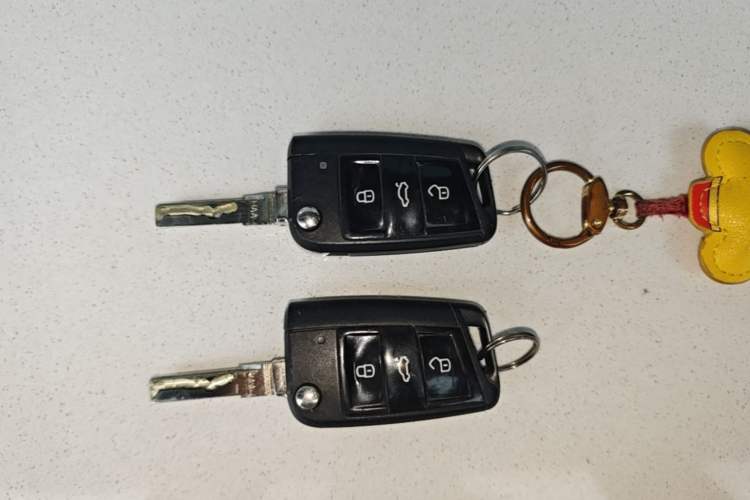 Used Volkswagen Golf 2015 1.6L Automatic Comfort Model Vehicle Key