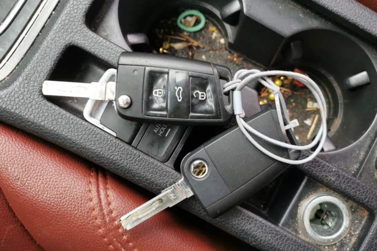 Used Volkswagen Golf 2015 1.4TSI Automatic Comfort Model Vehicle Key
