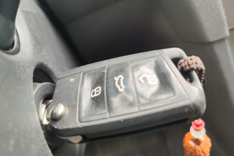 Used Volkswagen Golf 2015 1.4TSI Automatic Comfort Model Vehicle Key