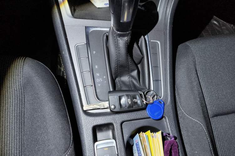 Used Volkswagen Golf 2015 1.6L Automatic Fashion Model Vehicle Key