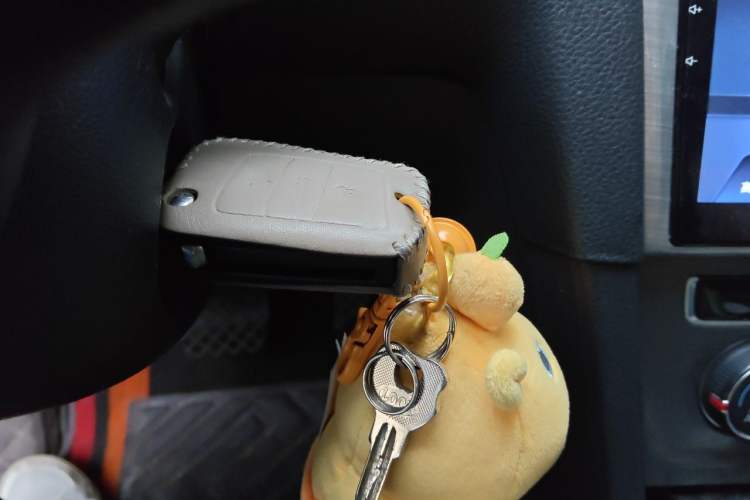 Used Volkswagen Golf 2015 1.6L Automatic Comfort Model Vehicle Key