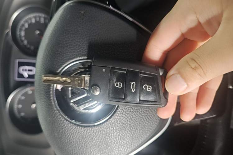 Used Volkswagen Golf 2015 1.4TSI Automatic Comfort Model Vehicle Key