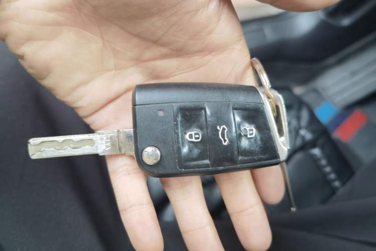 Used Volkswagen Golf 2015 1.4TSI Automatic Comfort Model Vehicle Key