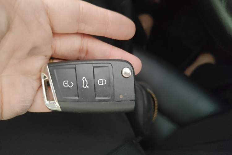 Used Volkswagen Golf 2015 1.4TSI Automatic Luxury Model Vehicle Key