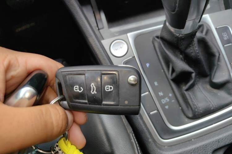 Used Volkswagen Golf 2015 1.4TSI Automatic Luxury Model Vehicle Key