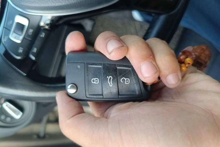 Used Volkswagen Golf 2015 1.4TSI Automatic Luxury Model Vehicle Key