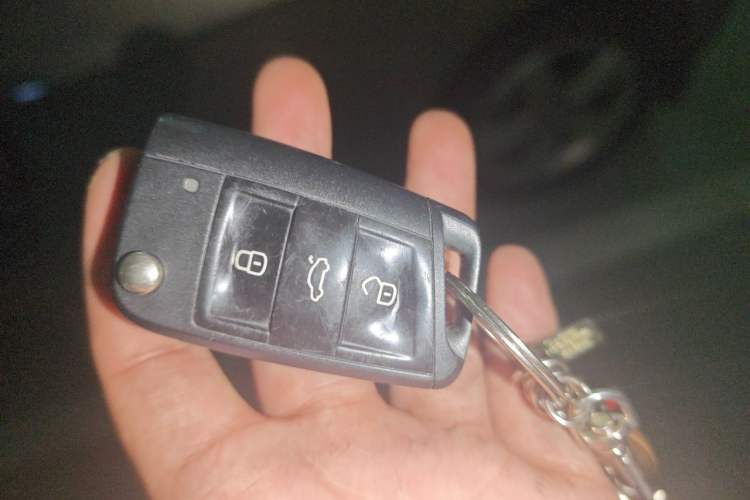 Used Volkswagen Golf 2015 1.4TSI Automatic Comfort Model Vehicle Key